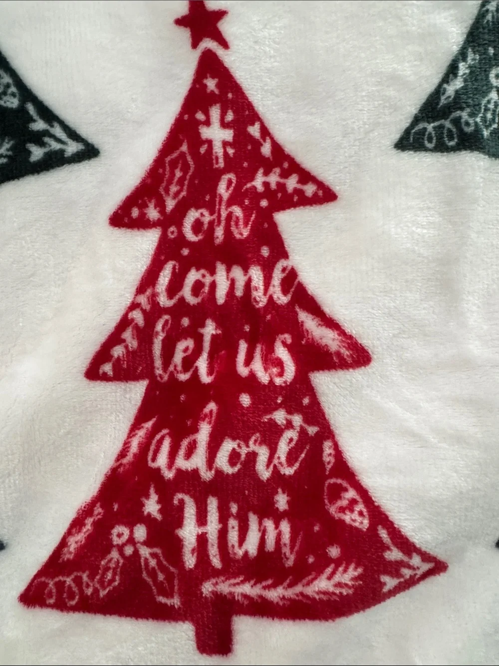 50x70 Festive Fleece Holiday Throw Blanket - Red & Green